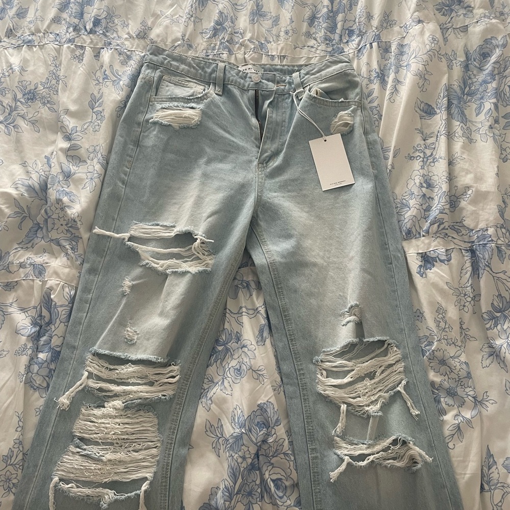 Flying Monkey Light Blue Distressed jeans